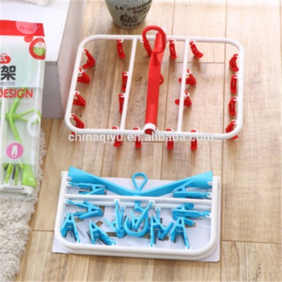 Foldable sock cloth drying rack plastic hanger with 20 pegs